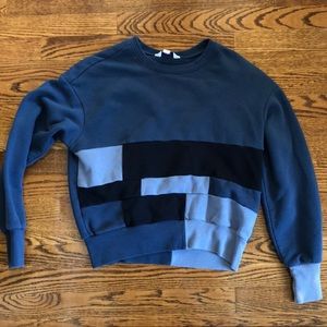 Women’s sweatshirt